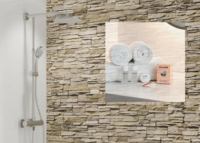 Проживание в семье Double *